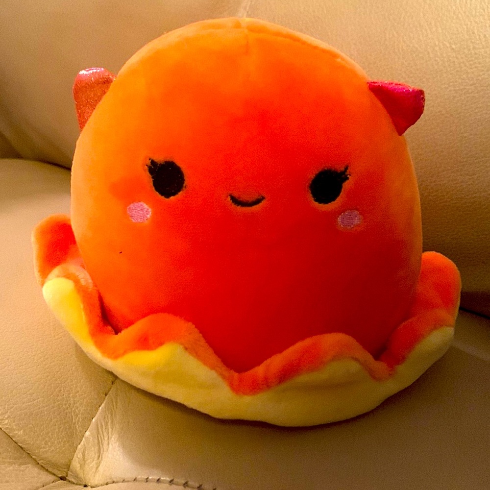 SQUISHMALLOWS 6 inches ~ Orange Octopus 🐙🧡💛